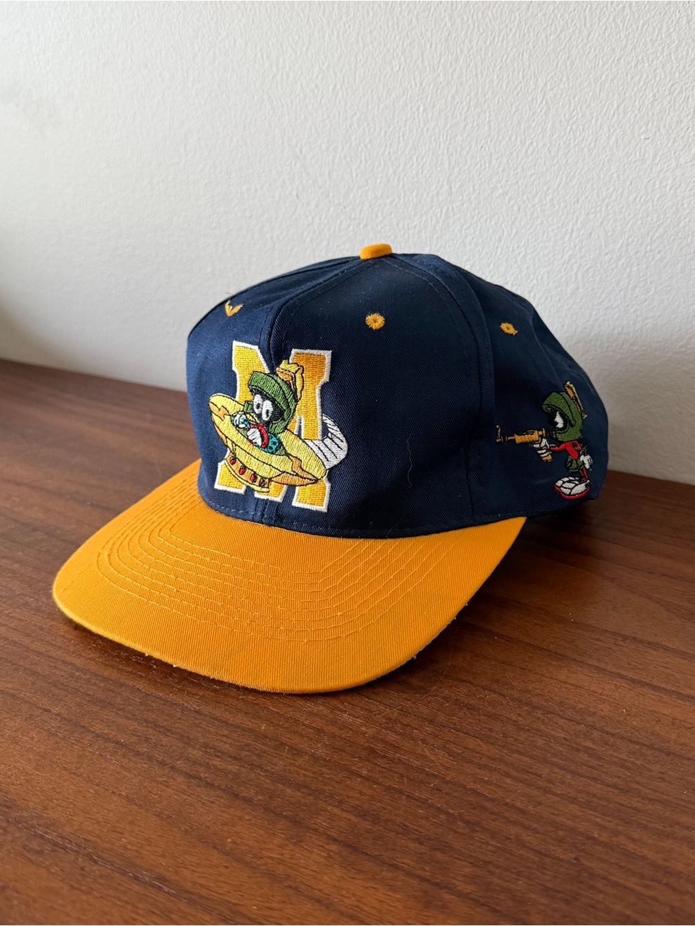 Looney Tunes Marvin Martian Snapback Hat Fresh Caps Embroidered Vintage 1993 - Picture 2 of 8